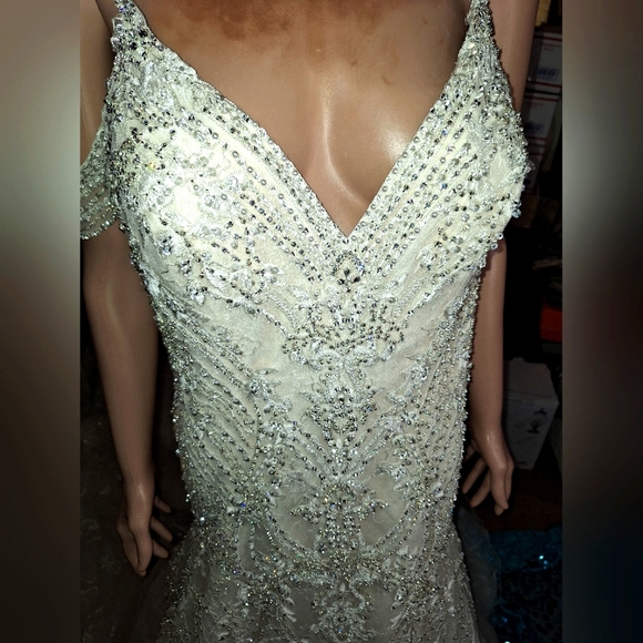 OJO Dresses & Skirts - She's the Grand-Dom of all the wedding gowns. SIZE 12, # OJ1762